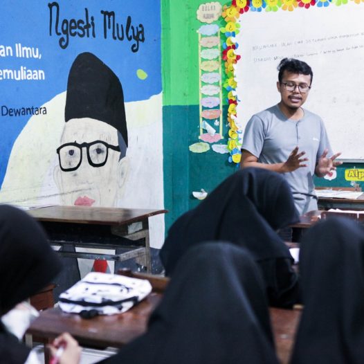 Tuntutan Bagi  Pencari Ilmu Agama