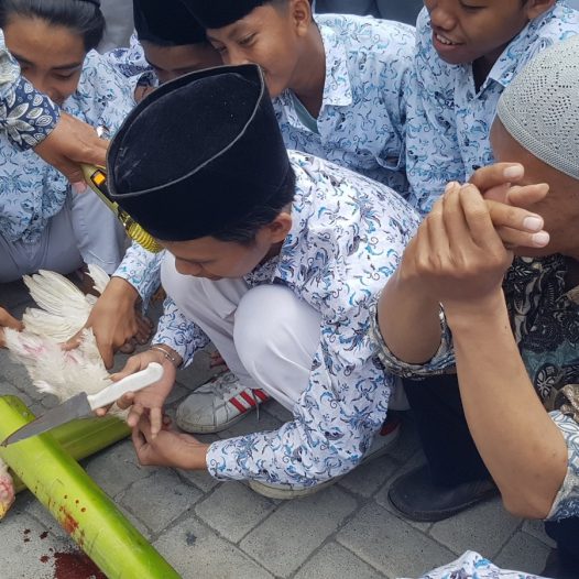 Aku Bangga Menjadi Santri Darut Ta’lim Surabaya